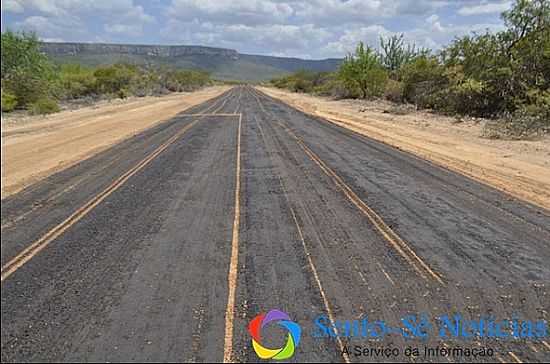 PIRI-BA-RODOVIA SENDO PAVIMENTADA-FOTO:WWW.SENTOSENOTICIAS.COM  - PIRI - BA