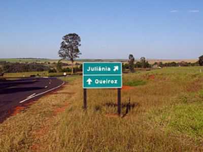 CHEGANDO EM JULINIA-FOTO:EDUARDO M. P. DANTAS - JULINIA - SP