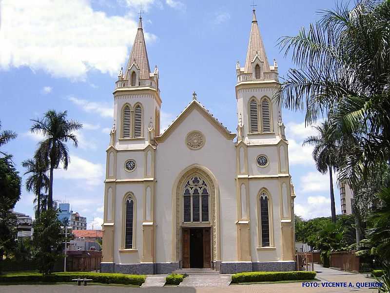 JUNDIA-SP-CATEDRAL DE N.SRA.DO DESTERRO-FOTO:VICENTE A. QUEIROZ - JUNDIA - SP