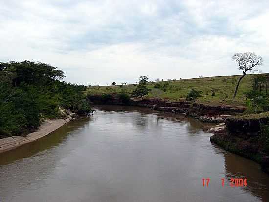 JUNQUEIRPOLIS-SP-RIO AGUAPE-FOTO:NILTON CEZAR - JUNQUEIRPOLIS - SP