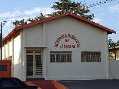 ACADEMIA DE JUD - JUNQUEIRPOLIS - SP