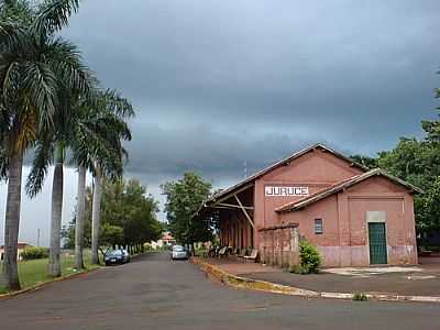 ANTIGA ESTAO FERROVIRIA FOTO POR RONI MANTOANI  - JURUC - SP