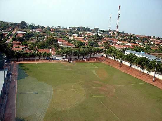 LAVNIA-SP-CAMPO DE FUTEBOL-FOTO:SLTERUEL - LAVNIA - SP