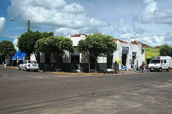 LAVNIA-SP-CENTRO DA CIDADE-FOTO:NILTON CEZAR - LAVNIA - SP