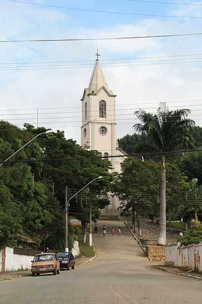 IGREJA DE PINHEIROS, DISTRITO DE LAVRINHAS POR BRUNO.CASAGRANDE - LAVRINHAS - SP