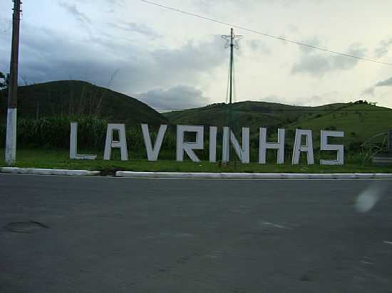 LAVRINHAS-SP-TREVO DE ACESSO-FOTO:PAULO ANTUNES JR - LAVRINHAS - SP