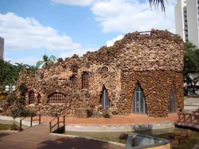 GRUTA - PRAA TOLEDO DE BARROS - LIMEIRA SP, POR EDEMAR C. HEBLING SJCAMPOS SP - LIMEIRA - SP