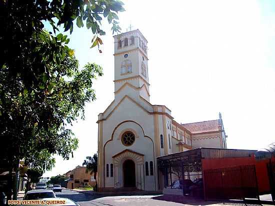 MATRIZ DE N.SRA.APARECIDA EM LINS-FOTO:VICENTE A. QUEIROZ - LINS - SP