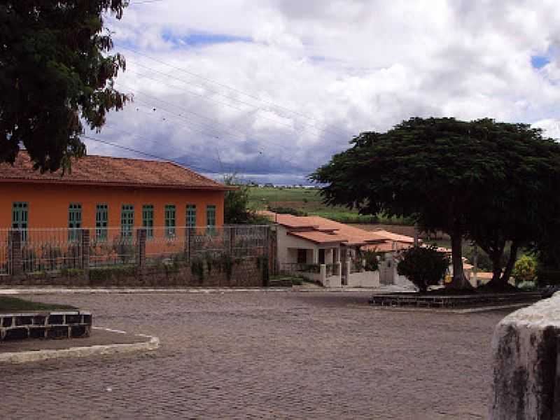 PLANALTINO-BA-CENTRO DA CIDADE-FOTO:NADOAUTODIDATA.BLOGSPOT.COM.BR - PLANALTINO - BA