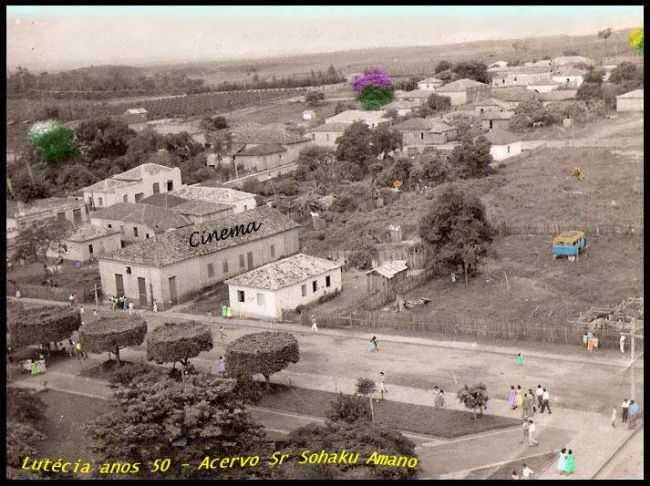 VISTA DA PRAA DE LUTCIA DESDE A TORRE DA IGREJA ., POR MILTON HIROSHI AMANO - LUTCIA - SP