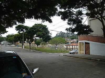 PRAA AV. MITSUKE, POR MARIO BERALDO. - MAIRINQUE - SP