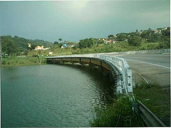 PONTE SOBRE BARRAGEM, POR ANTONIO CCERO DA SILVA(GUIA) - MAIRIPOR - SP