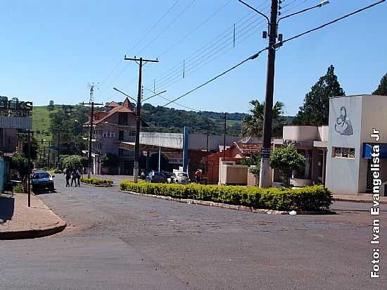 AVENIDA JOS BONIFCIO EM MARACA-SP-FOTO:IVAN EVANGELISTA JR - MARACAI - SP