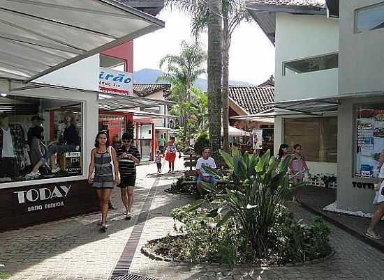 SHOPPING DE MARESIAS
FOTO JOO SAVIOLI - MARESIAS - SP