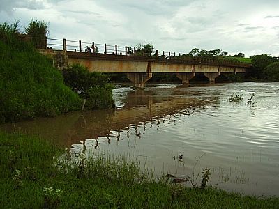 PONTE RIO DO PEIXE (MARIAPOLIS-SP) POR WATANABE CARLOS - MARIPOLIS - SP