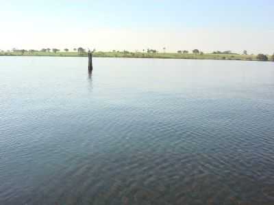 BANCA DE AREIA (CUME DE MORRO SUBMERSO) NO MEIO DO RIO, POR AUGUSTO GRANHANI NETO - MIGUELPOLIS - SP