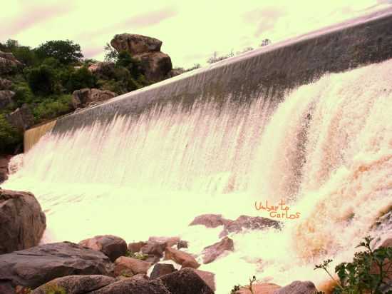 CACHOEIRA DA GANGORRA, POR UMBERTO CARLOS - POO DE FORA - BA