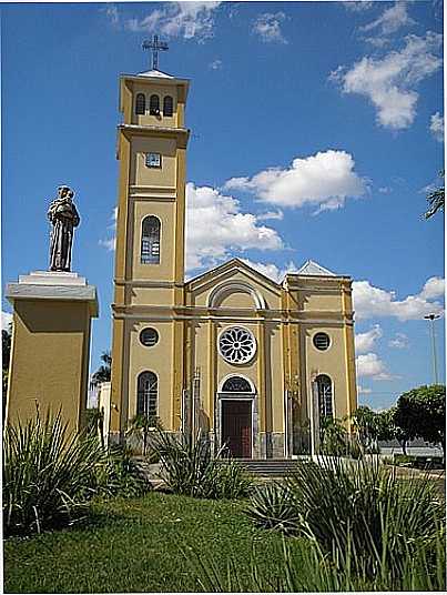 IGREJA MATRIZ-FOTO:RAFAELFERNANDO - MIRASSOLNDIA - SP