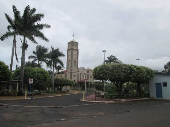 PRAA DA MATRIZ SANTO ANTONIO  - POR NESTOR JOSE DIA FILHO - MIRASSOLNDIA - SP