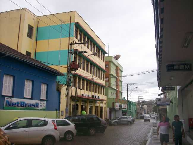 VISTA DO PREDIO DA PREFEITURA MUNICIPAL - POR NESTOR JOSE DIA FILHO - MOCOCA - SP