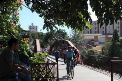 PONTE ANTIGA SOBRE O RIO MOGI GUAU, POR JJOS AUGUSTO CARVALHO - MOGI-GUAU - SP