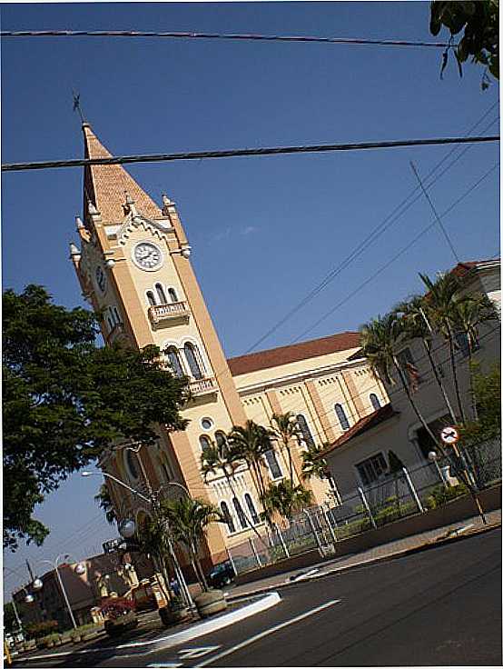 IGREJA MATRIZ SENHOR BOM JESUS EM MONTE ALTO-FOTO:MENTORE CONTI - MONTE ALTO - SP