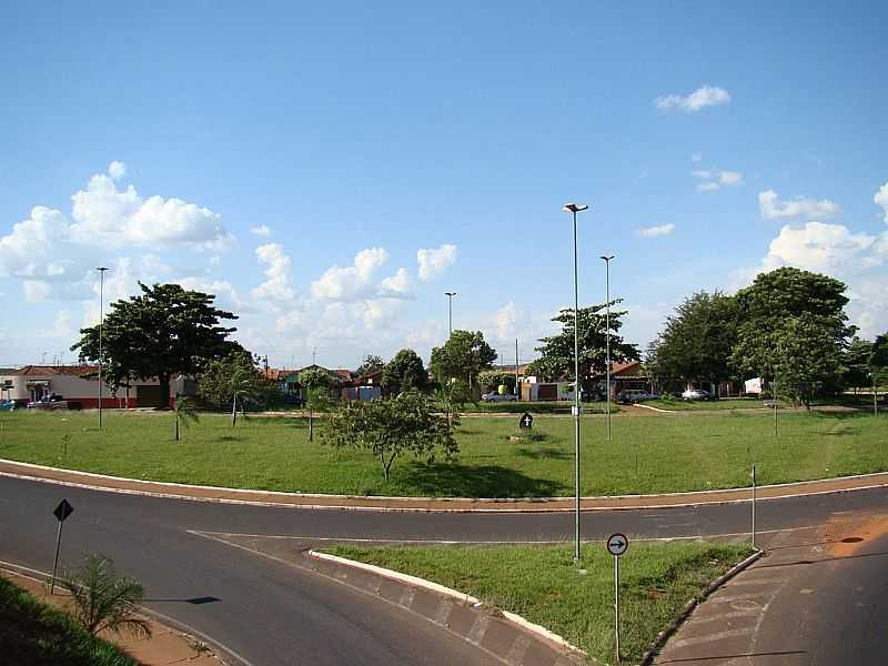 MONTE AZUL PAULISTA-SP-TREVO DE ACESSO-FOTO:ALEXANDRE BONACINI - MONTE AZUL PAULISTA - SP