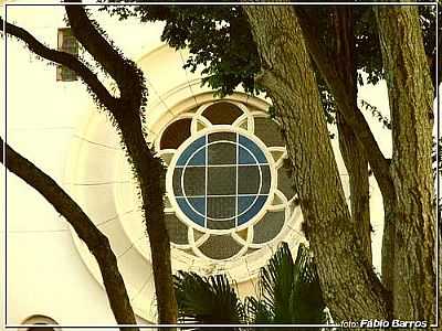 DETALHE DA ARQUITETURA DA CATEDRAL-FOTO:FABIO BARRO7S CITYS - MORRO DO ALTO - SP