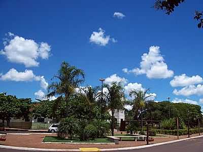 PRAA DA MATRIZ-FOTO:FABIO DE MELLO FALVO  - MOTUCA - SP