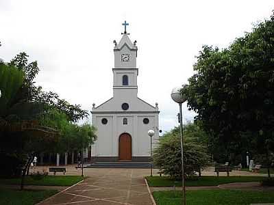 PRAA E IGREJA-FOTO:MANOEL MESSIAS DE SO  - NOVA AMRICA - SP