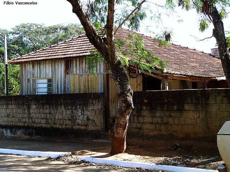 NOVO CRAVINHOS-SP-ANTIGO CARTRIO-FOTO:FABIO VASCONCELOS - NOVO CRAVINHOS - SP