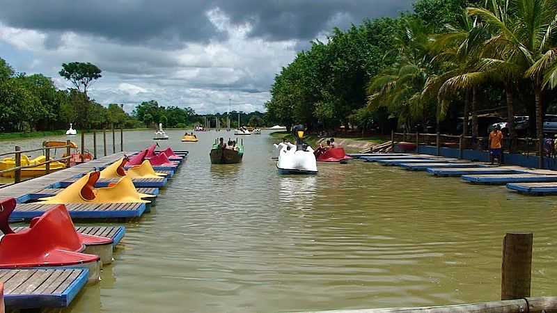 OLMPIA-SP-PEDALINHOS NO PARQUE THERMAS DOS LARANJAIS-FOTO:ERNANDES C SANTOS - OLMPIA - SP