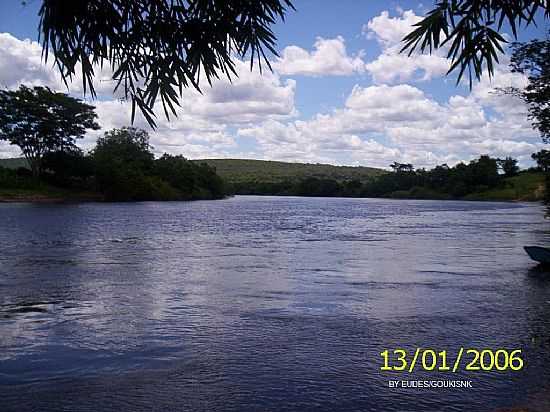 RIO CORRENTE EM PORTO NOVO-BA-FOTO:EUDESOLIVEIRA - PORTO NOVO - BA