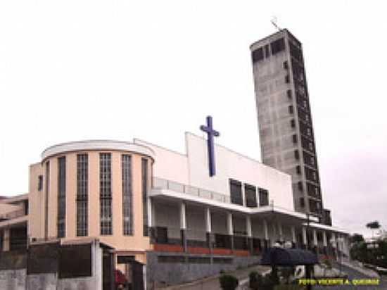 CATEDRAL DE SANTO ANTONIO DE PDUA-FOTO:VICENTE A. QUEIROZ - OSASCO - SP