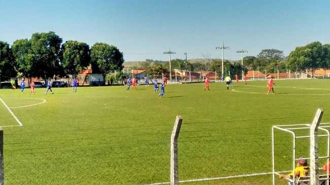 CAMPO DE FUTEBOL, POR ERICA AMORIM - OSCAR BRESSANE - SP