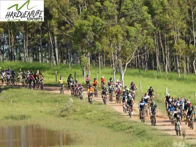 TRECHO DO PERCURSO CIRCUITO DE MOUNTAIN BIKE, POR ERICA AMORIM - OSCAR BRESSANE - SP
