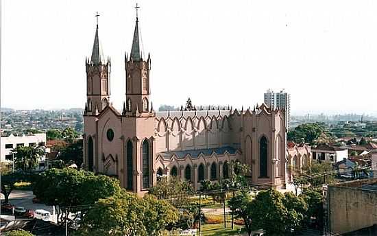 CATEDRAL-FOTO:PEDRO VARALTA - OURINHOS - SP