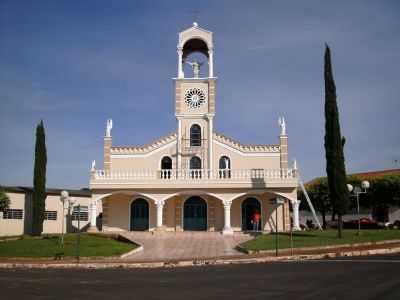 IGREJA, POR JOAO CEARA - OURO VERDE - SP