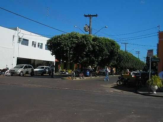 AVENIDA PRINCIPAL EM OUROESTE-SP-FOTO:LUCIANO PINATTO - OUROESTE - SP