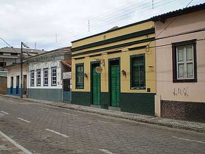 CASARIO POR MARCELO PARISE PETAZONI  - PARAIBUNA - SP