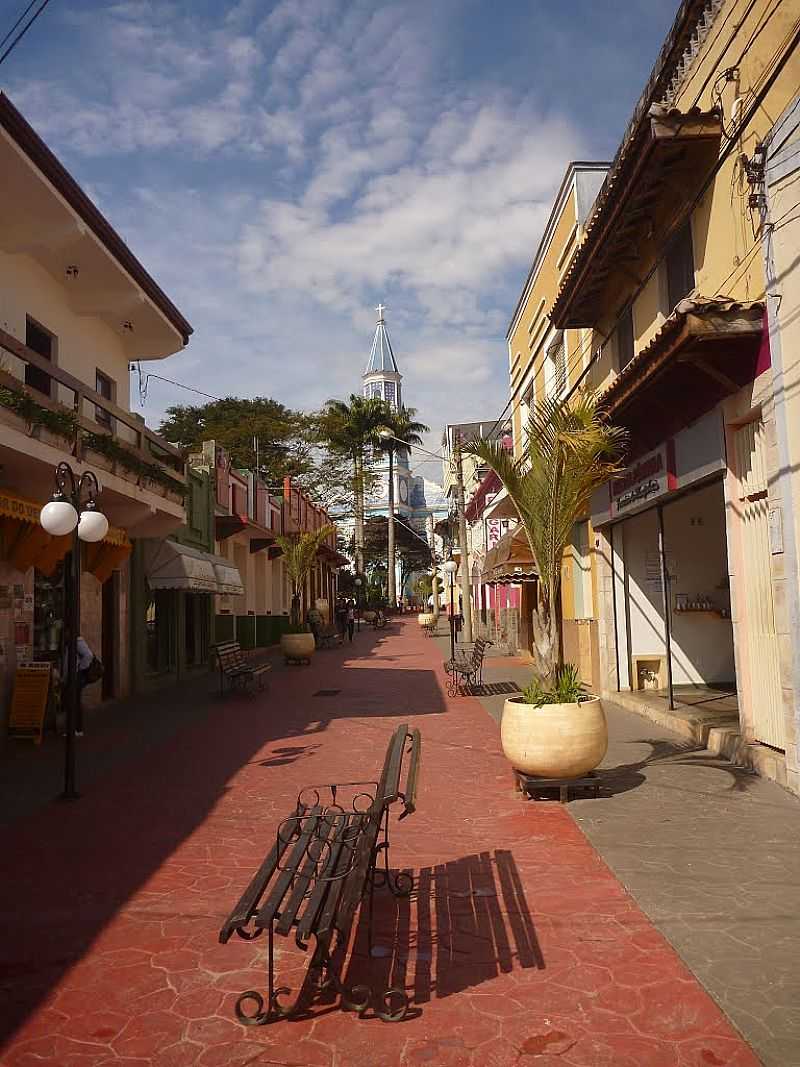 CALADO COMERCIAL DE PARAIBUNA - POR ERASMO ARRIVABENE - PARAIBUNA - SP