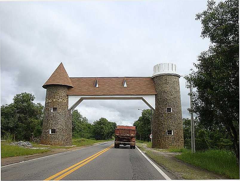 PARIQUERA-AU-SP-PRTICO DE ENTRADA DA CIDADE-FOTO:SRGIO STIEVANO - PARIQUERA-AU - SP