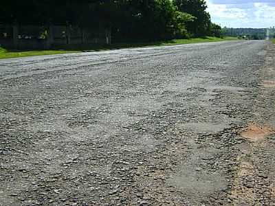 ESTRADA-FOTO:GEOGRAFOTHIAGO  - PARNASO - SP