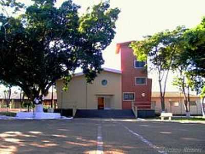 IGREJA-FOTO:LUCIANO RIZZIERI  - PAULISTNIA - SP