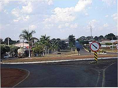 ENTRADA DA CIDADE-FOTO: J. HENRI  - PEDRANPOLIS - SP