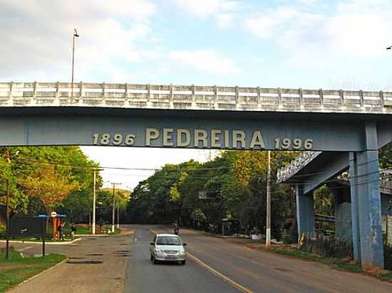 ENTRADA DA CIDADE FOTO
POR EDUARDO M. P. DANTAS - PEDREIRA - SP