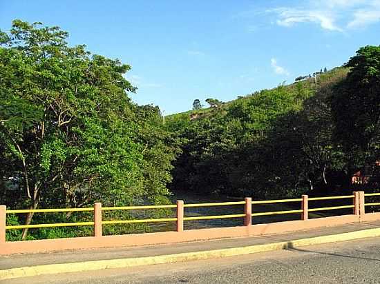 PEDREIRA-SP-PONTE SOBRE O RIO JAGUARI-FOTO:EDUARDO DANTAS - PEDREIRA - SP