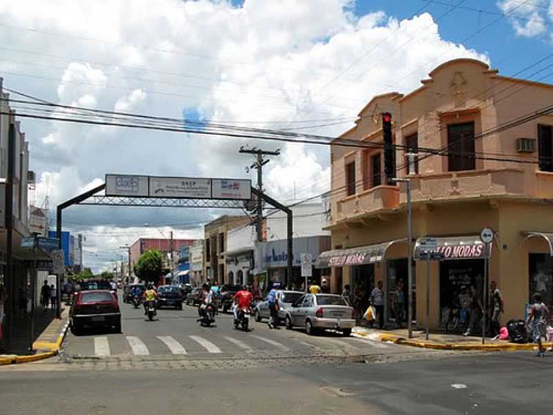 PENPOLIS - SP -FOTOS: EDUARDO M. P. DANTAS/ PANORMIO - PENPOLIS - SP