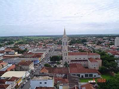 IGREJA MATRIZ  FOTO
POR AQUILEST - PENPOLIS - SP