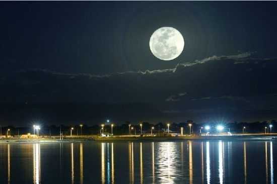 VISTA DA PRAIA A NOITE , POR JORGE - PEREIRA BARRETO - SP